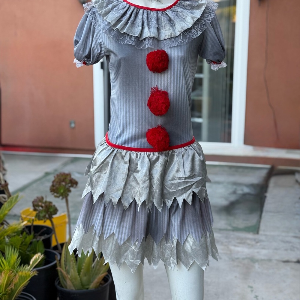 Carnevil Clown.         Inspired by Pennywise It